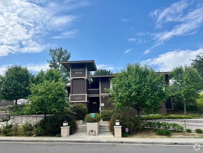 Building Photo - 28723 Conejo View Dr Rental