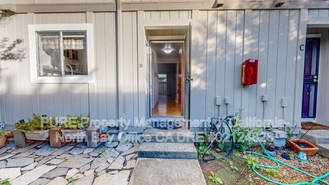 Photo - 27 Front St Unit D