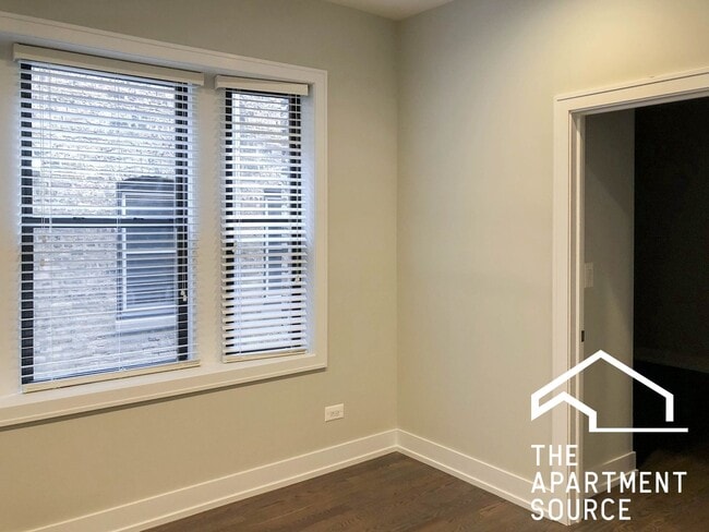 Photo - 3818 N Sheffield Ave Unit 2