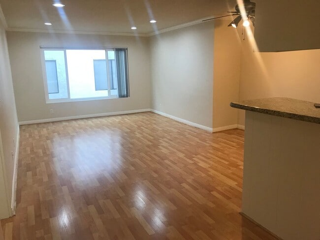 Photo - 1 Bed + 1 Bath Unidad 206