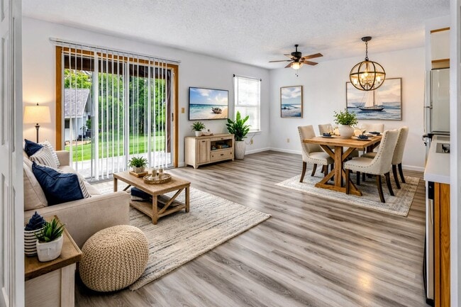 Photo - Charming Corner Condo in Fall Creek