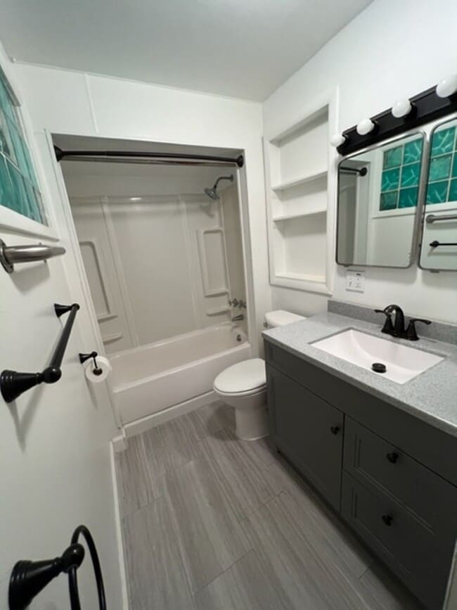 Photo - 536 Detroit St