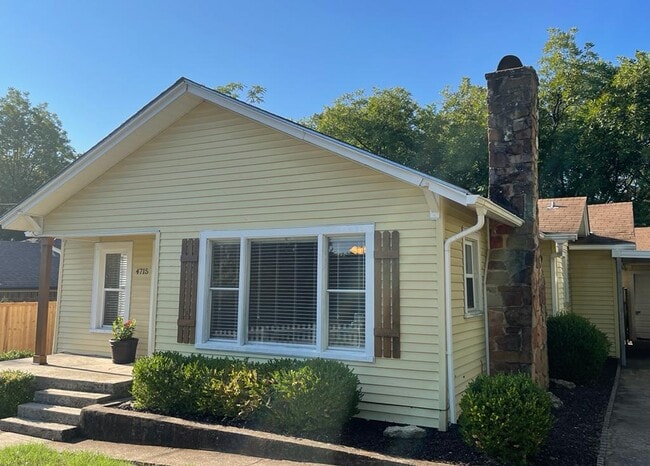 Photo - 4715 White Oak Ln