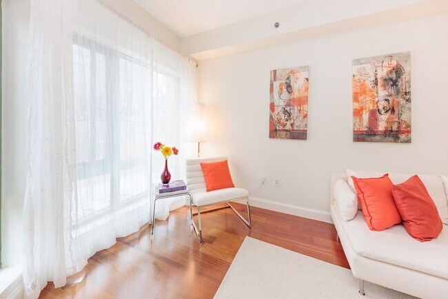 Building Photo - 20 Second St Unit 222