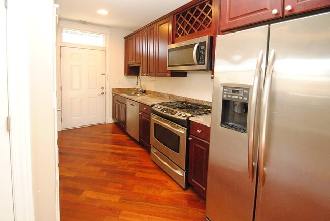 Photo - 867 N Mozart St Unidad 2R