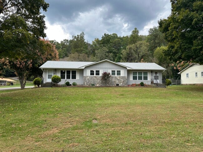 Building Photo - 78B Dries Dr Rental