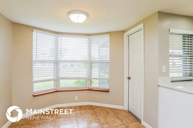 Photo - 2214 SW 2nd Ct