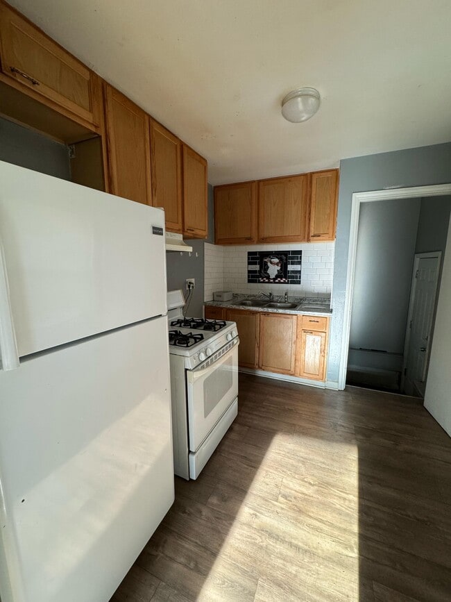 Photo - 19330 Glastonbury Rd