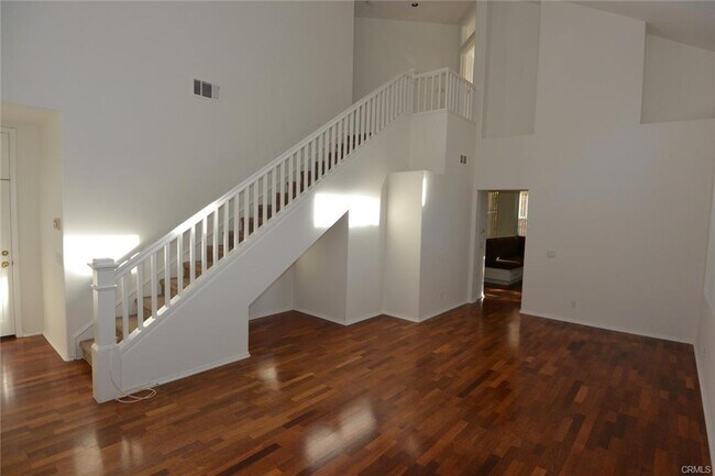 Photo - 6 Del Ventura