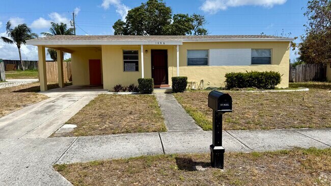 Building Photo - 1086 W 27th St Rental
