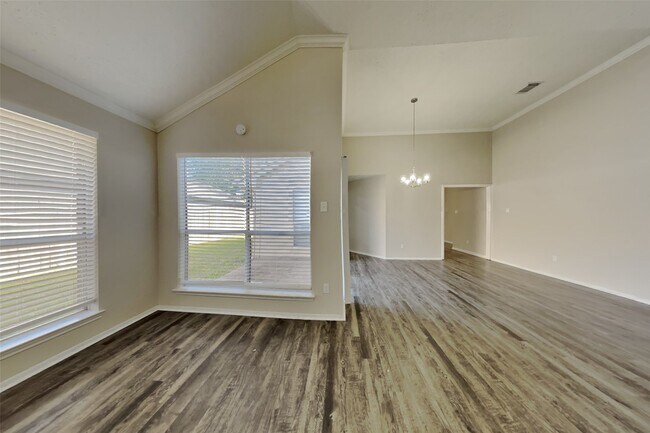 Photo - 2515 Chestnut Cir