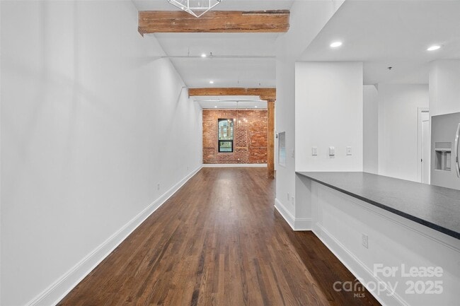 Photo - 310 Arlington Ave Unidad 219