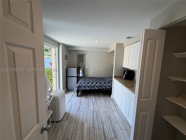Photo - 13275 NE 4th Ct Unit North