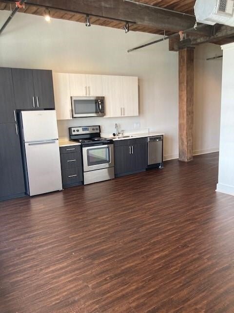 Photo - 806 Sampson St Unit 209