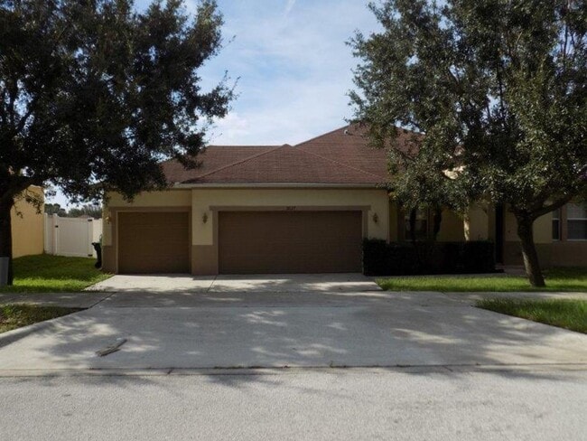BEAUTIFUL 3 BEDROOM, 2 BATH, 3 CAR GARAGE ... - BEAUTIFUL 3 BEDROOM, 2 BATH, 3 CAR GARAGE ... House