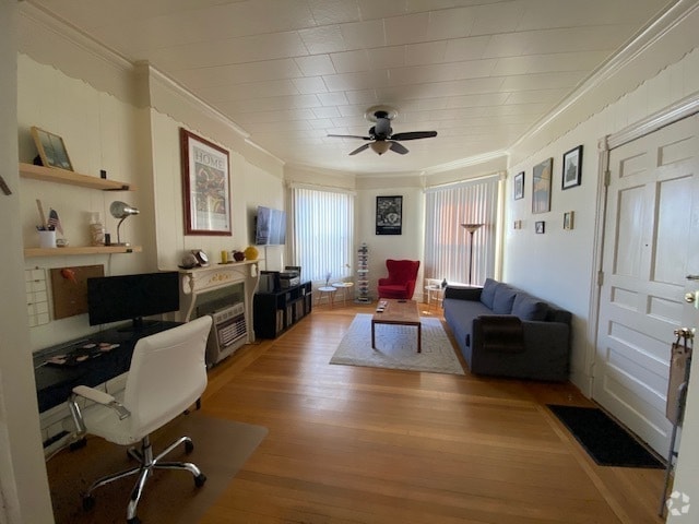 Building Photo - 113 S Lake Ave Unit 1st Floor Rental