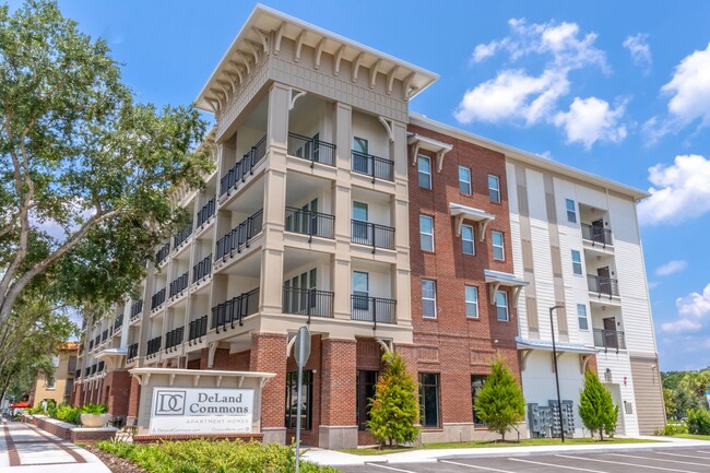 Deland Commons - Deland Commons Apartments