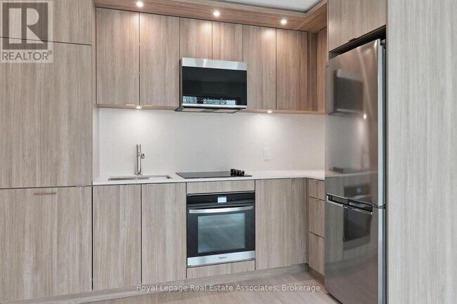 Photo - 25 Cordova Ave Unité 801