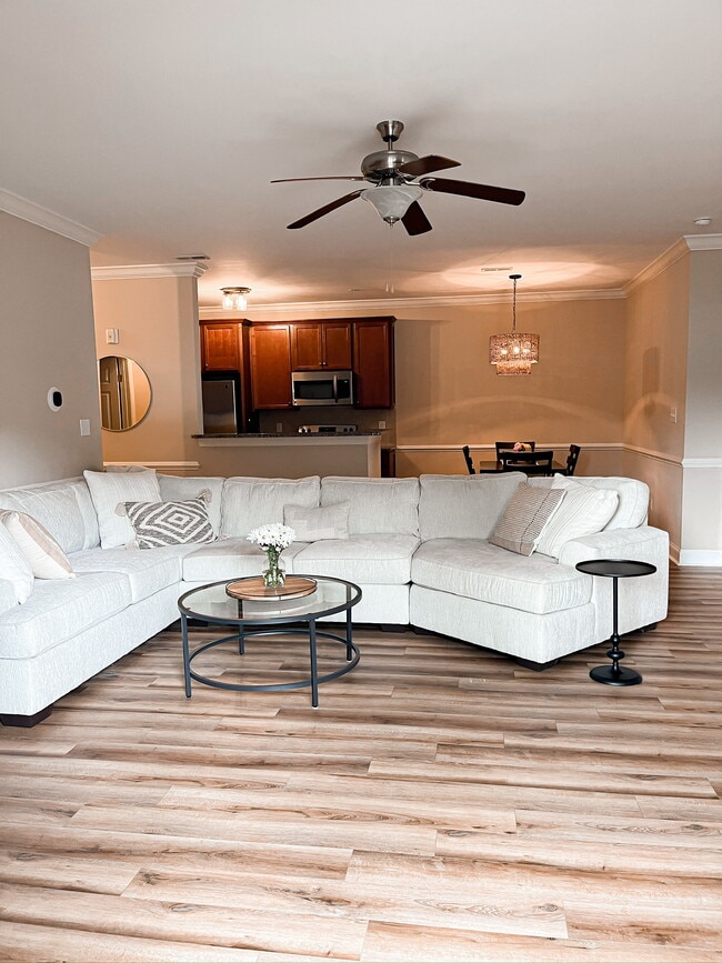 Photo - 350 Gallery Dr Unit 203