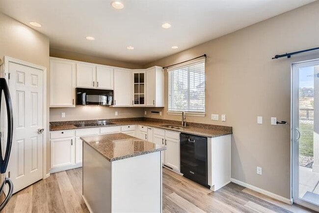 Photo - 7191 South Oak Hill Circle, Aurora, CO, 80016