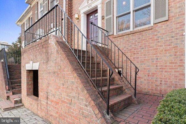 Photo - 1454 N Quinn St