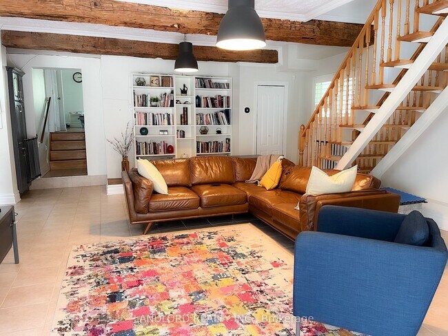 Photo - 16 West Hill Dr