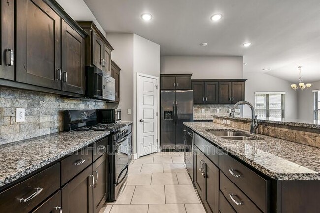 Photo - 971 Redfree Dr