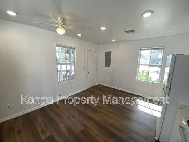 Photo - 639 6th St