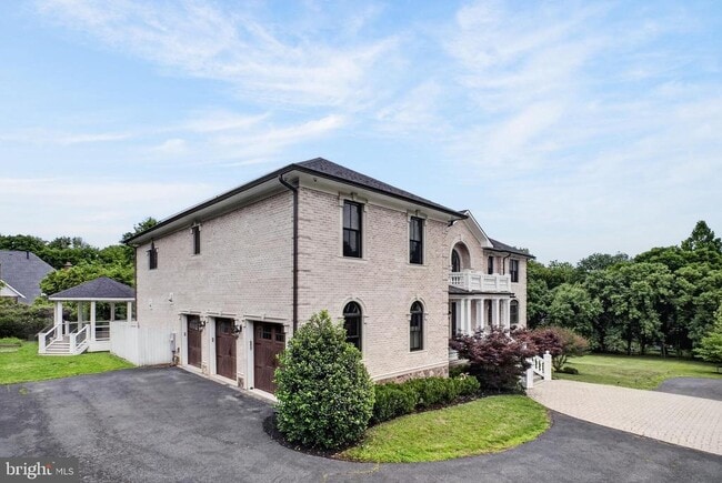 Photo - 7112 Georgetown Pike