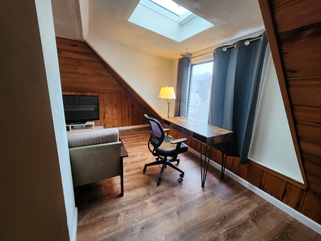 66 Brook St Unit 2