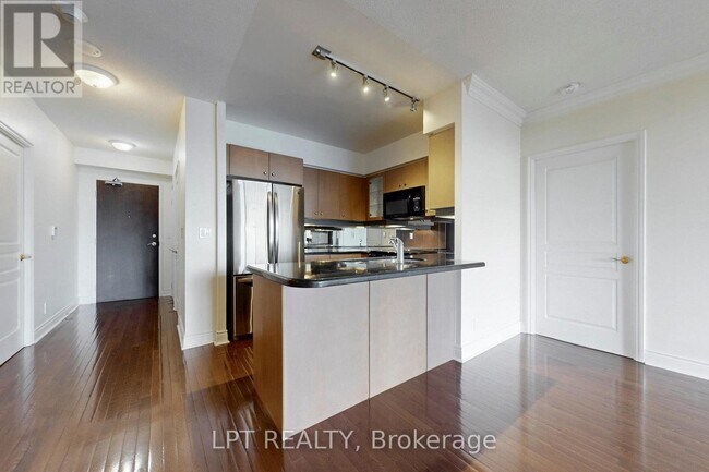 Photo - 10 Delisle Ave Unit 1011