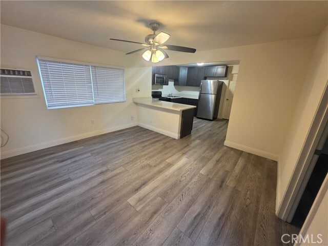 Photo - 533 E 9th St