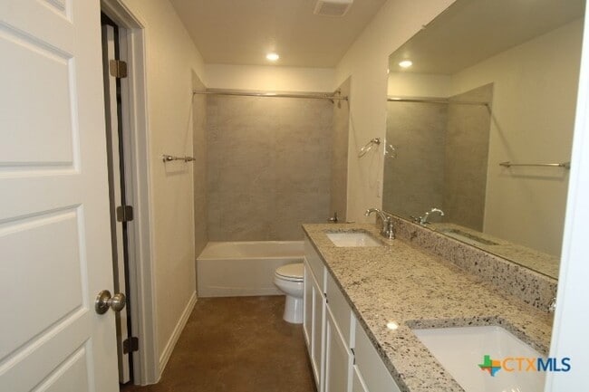 Photo - 1173 Lindsey Dr Unit A