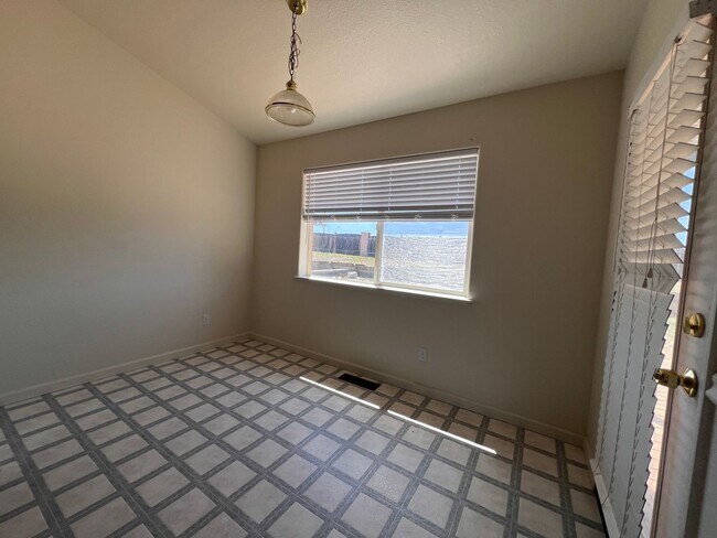 Photo - 3/2/2 Home in Minden, Johnson Lane area