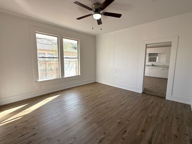 Photo - 503 N 5th St