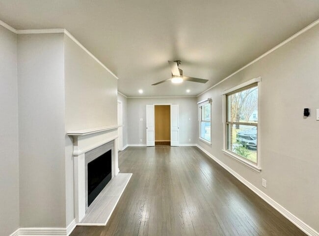 Photo - 515 Bondstone Dr