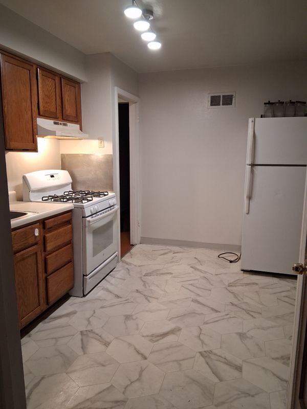 Photo - 7420 Pleaseway Dr