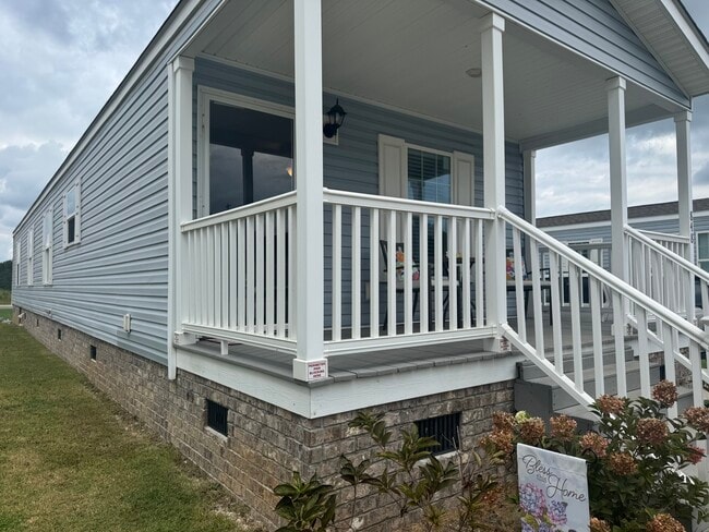 Photo - 848 Lookout Dr