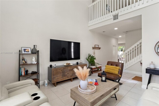 Photo - 5343 SW 40th Ave