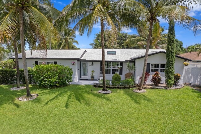 Photo - 199 N Country Club Blvd