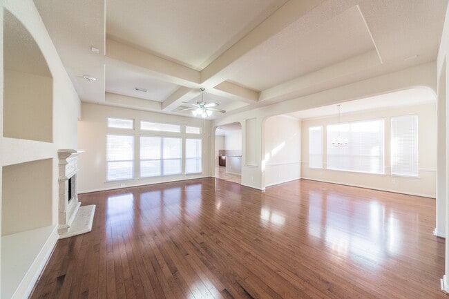 Photo - 607 Overdell Dr