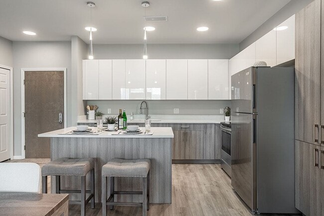 Photo - 4 Corners Lakeside Apartments - White Lake...