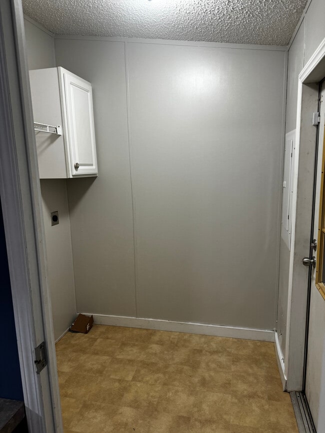 Photo - 495 Apricot St