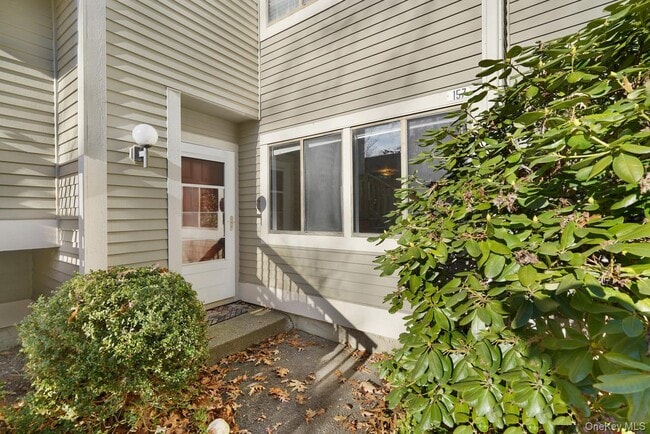 Photo - 157 Stonemeadow Dr