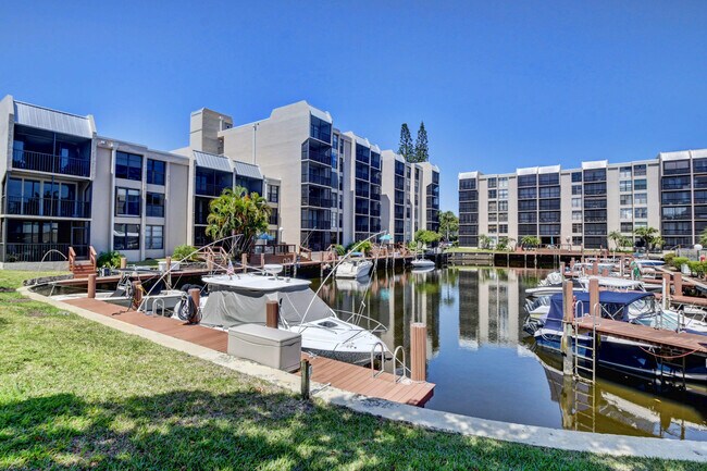 Photo - 4 Royal Palm Way Unit 308