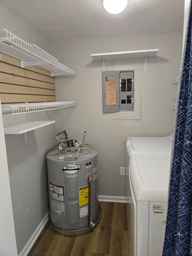 Photo - 1115 Stewart Dr