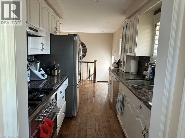 Photo - 67 Briarwood Crescent