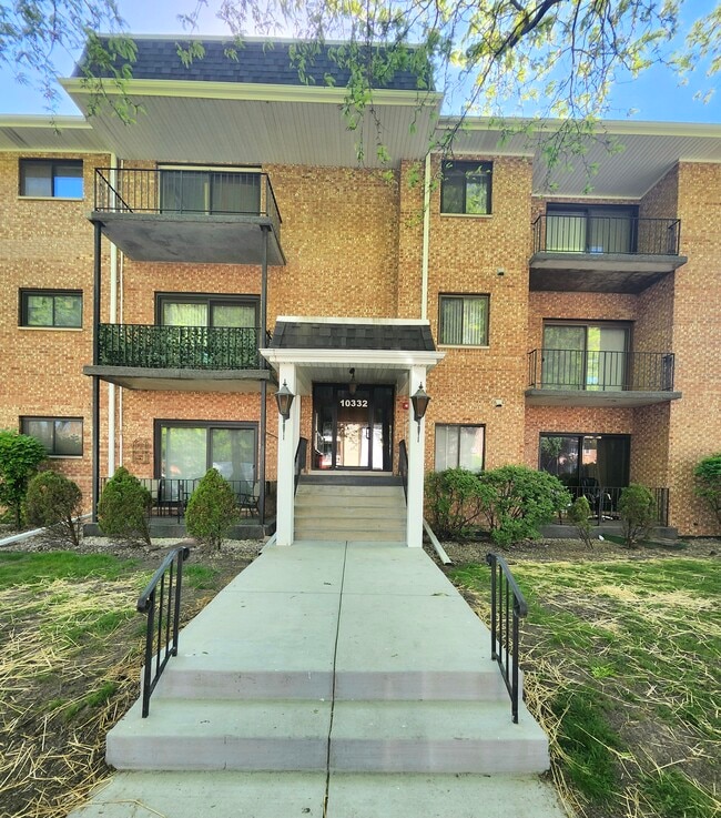 Building Photo - 10332 Parkside Ave Unit 5