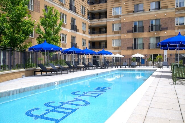 55 Riverwalk