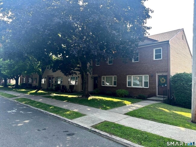 Building Photo - 799 Garfield Ave Unit 799
